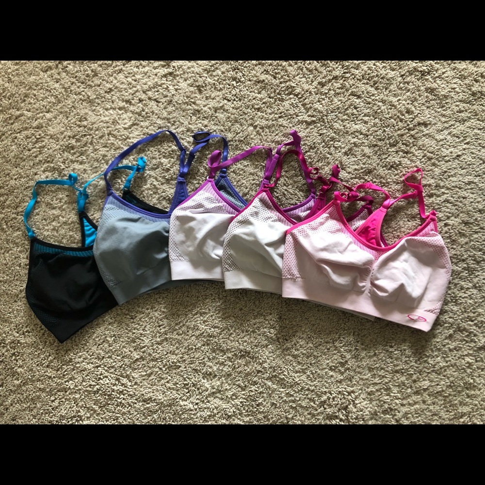 Size small champion sports bra lot